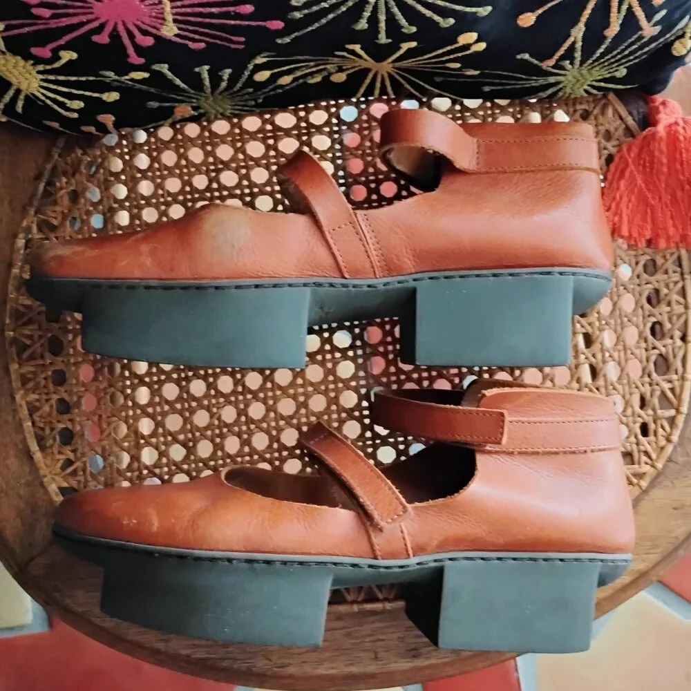 "Sisters" Trippen Tan Leather Rubber Japanese MaryJane Shoes SZ 40 EUC - Picture 6 of 7
